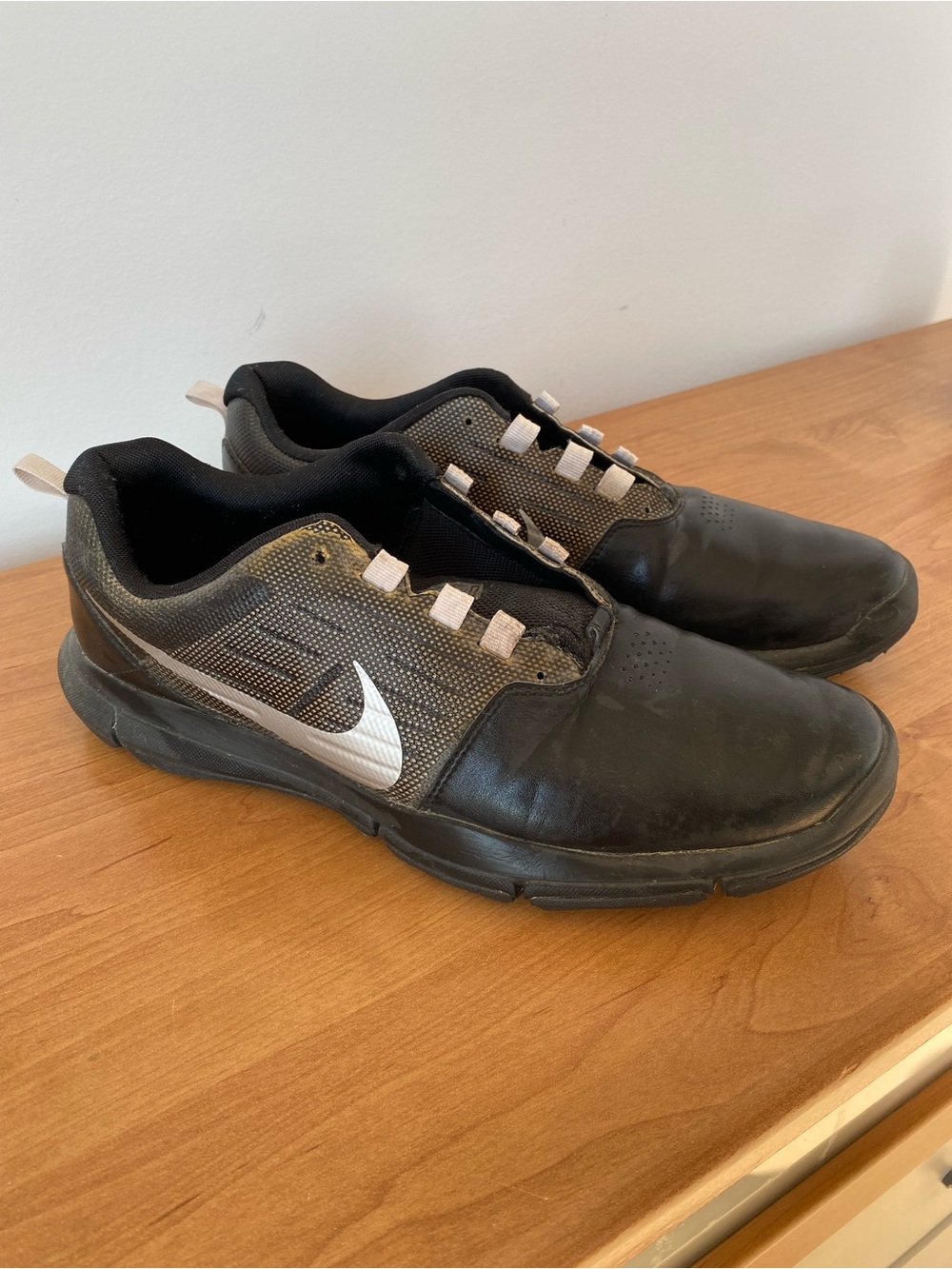 Nike Men’s Black Golf Shoes with White Swoosh